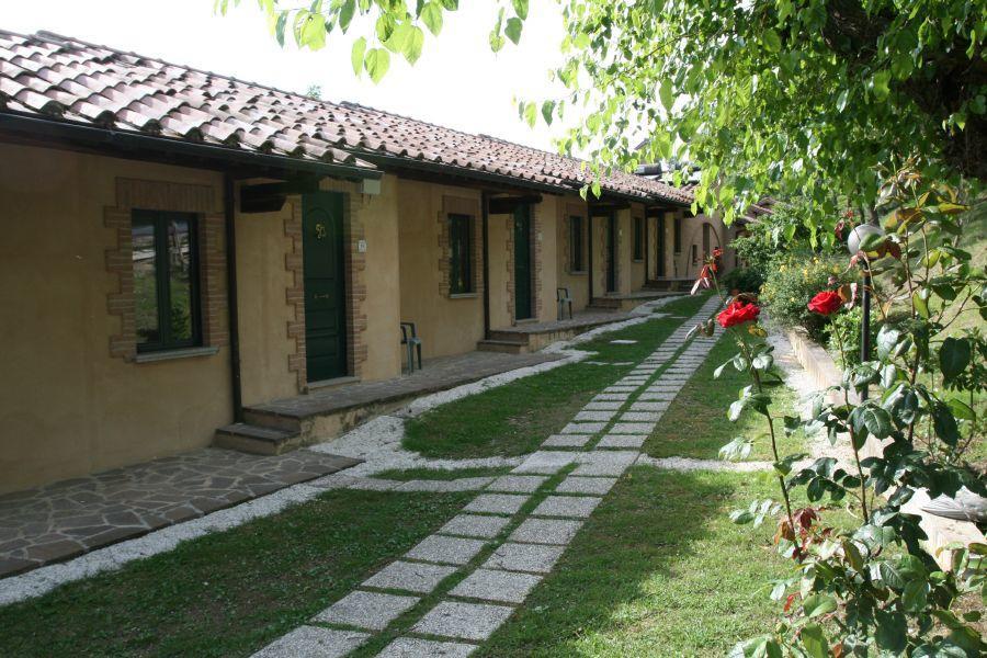 Agriturismo Oasi Verde Mengara Hotel Губио Екстериор снимка
