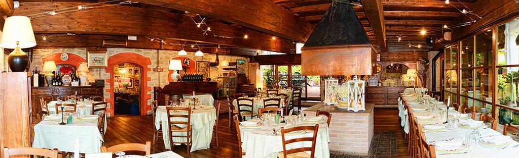Agriturismo Oasi Verde Mengara Hotel Губио Екстериор снимка